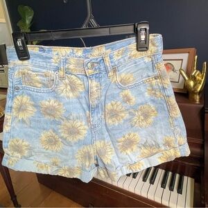 American Eagle Outfitters sunflower print denim shorts Mom short size 2